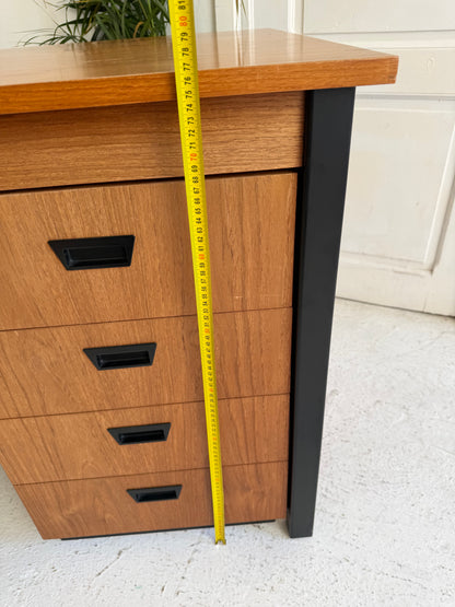 Bureau vintage en teck de 1970