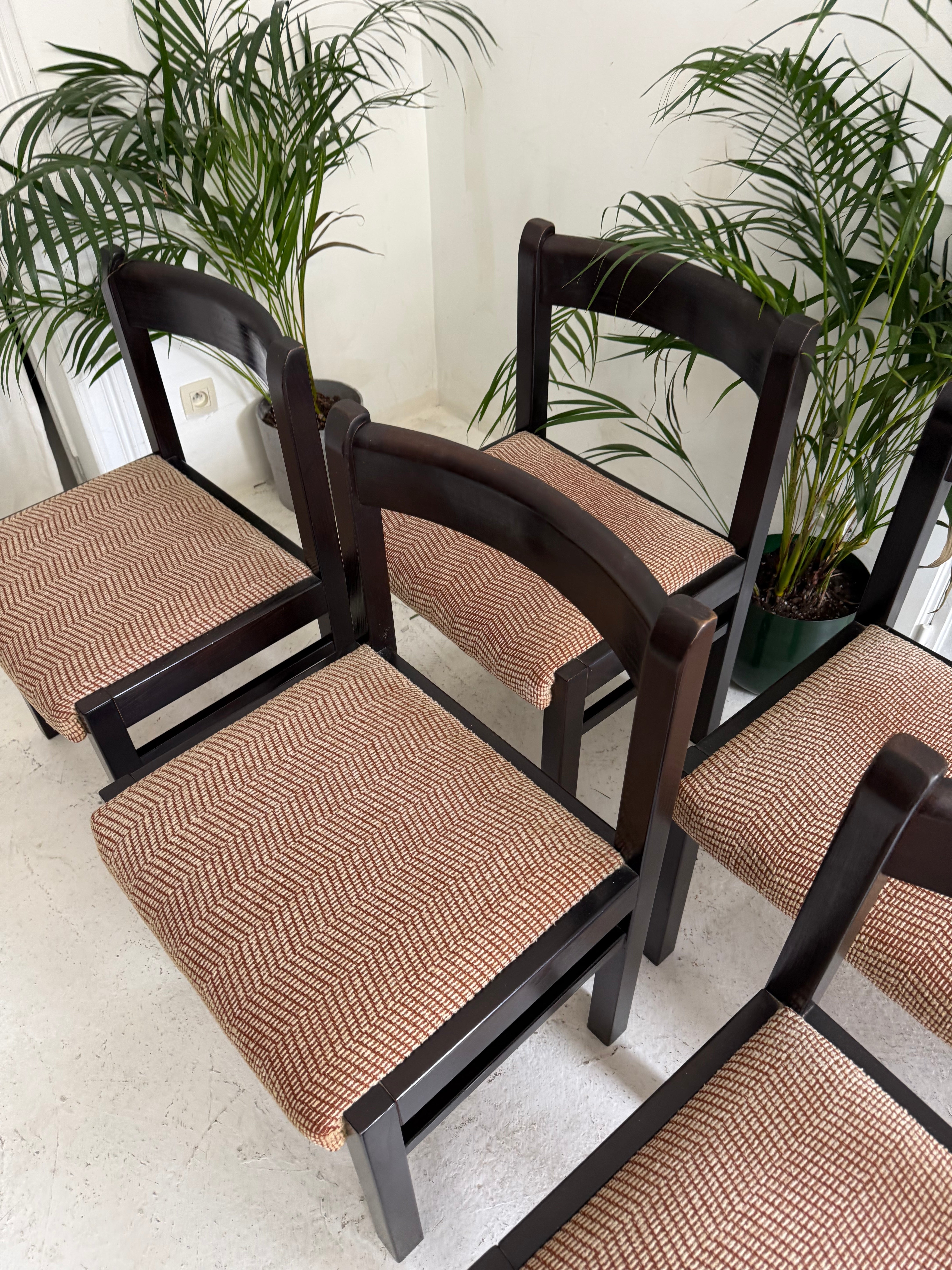 6 chaises vintage en bois massif
